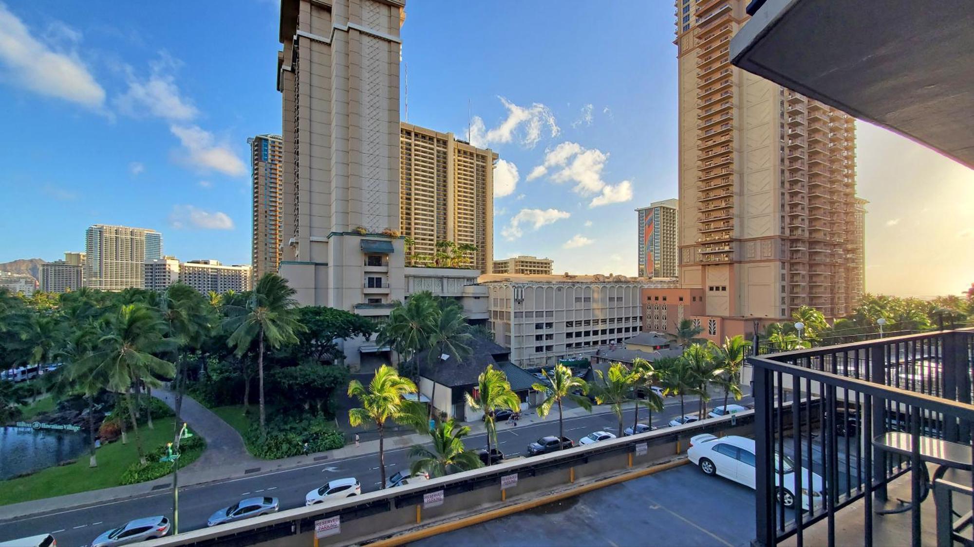 Palms At Waikiki Private