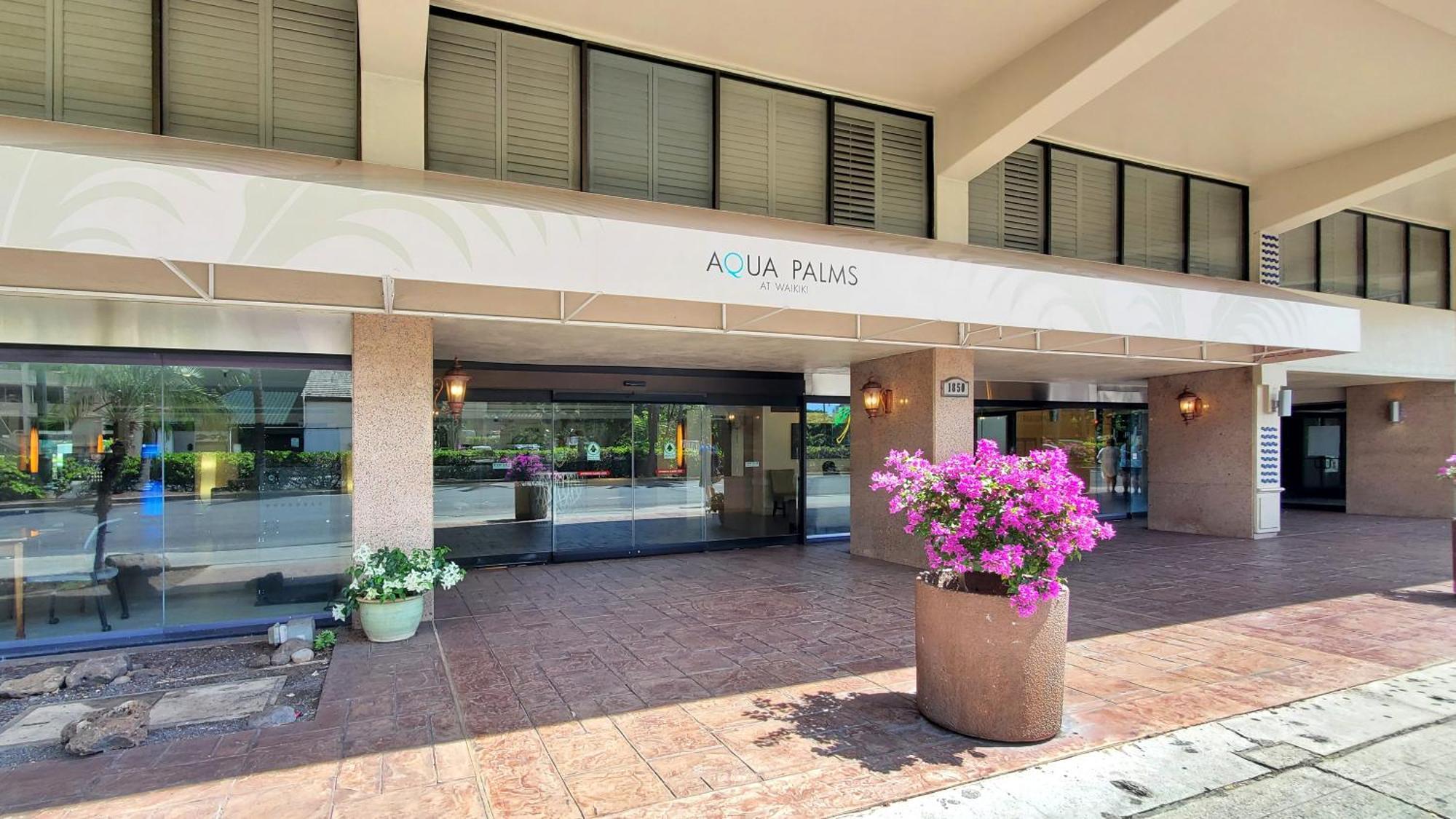 Palms At Waikiki Private Apartment
