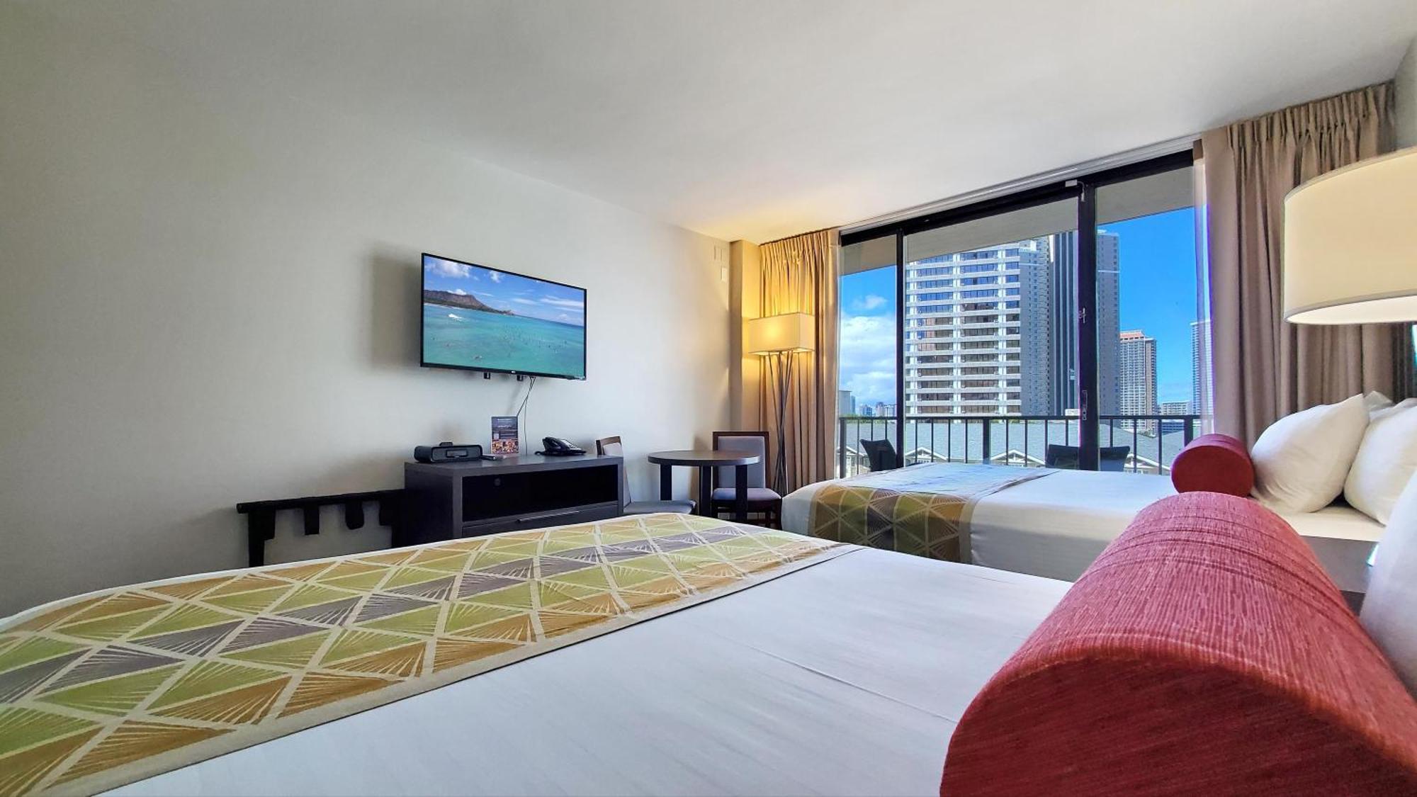 Palms At Waikiki Private *