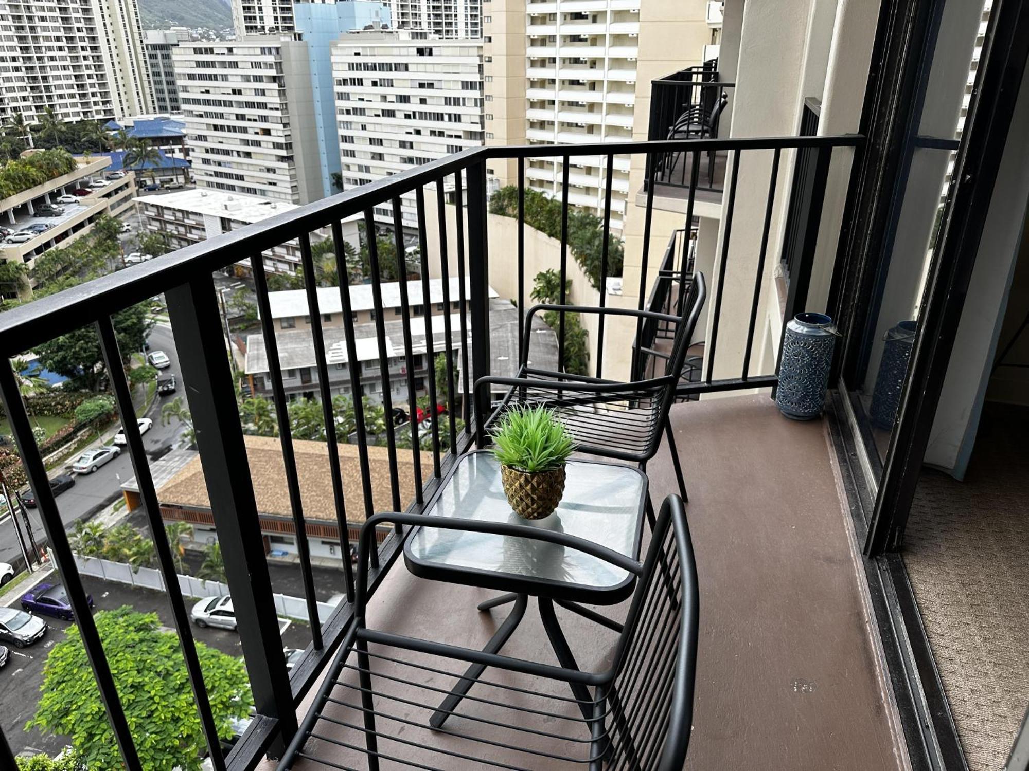 Palms At Waikiki Private Honolulu